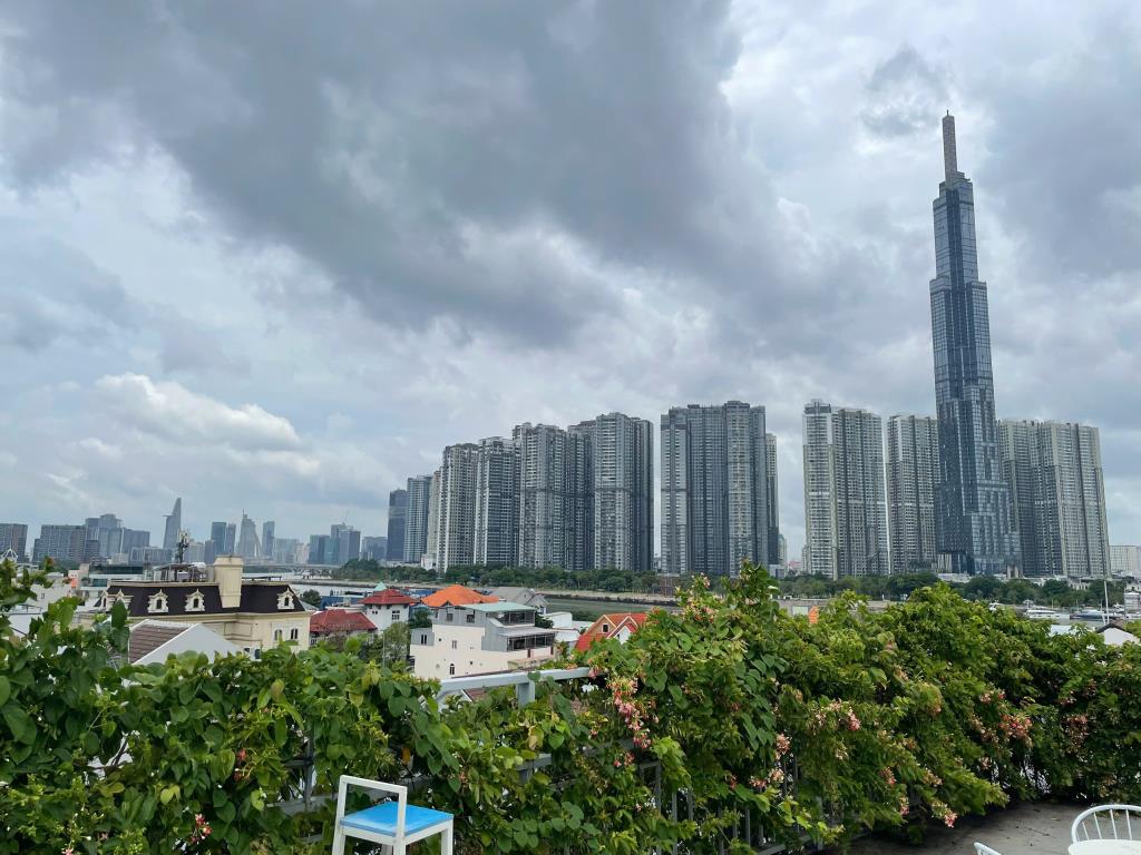 Ảnh bìa của Huỳnh Tân