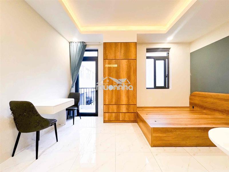 Studio ban công - full nội thấy -ngay nguyễn xí gần vlu cs3