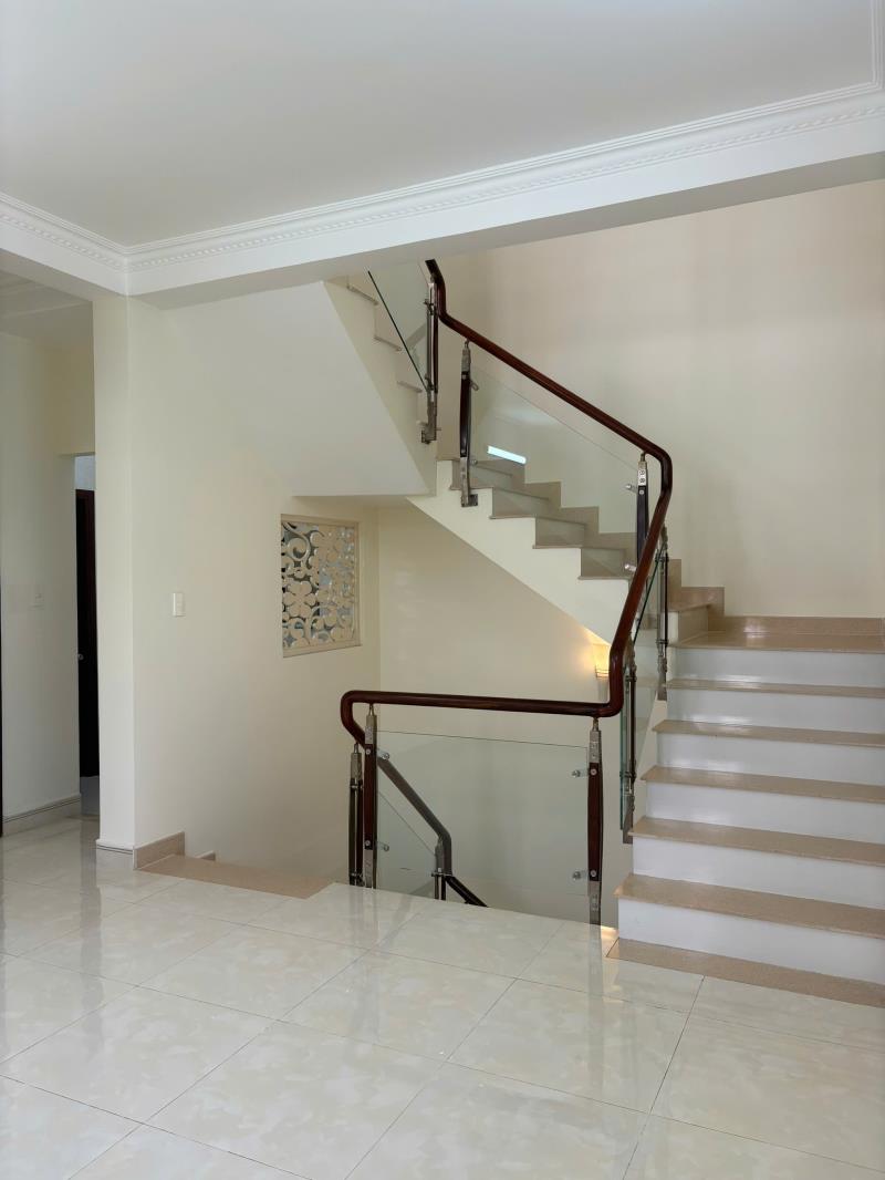 Cần bán gấp nhà góc 2 mặt tiền - kdc văn minh, bình trưng - giá chỉ 33 tỷ - lh 0936666466 - 2