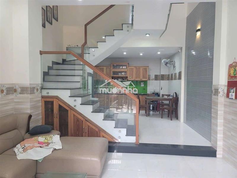 Chủ cần bán gấp nhà đẹp giá tốt.