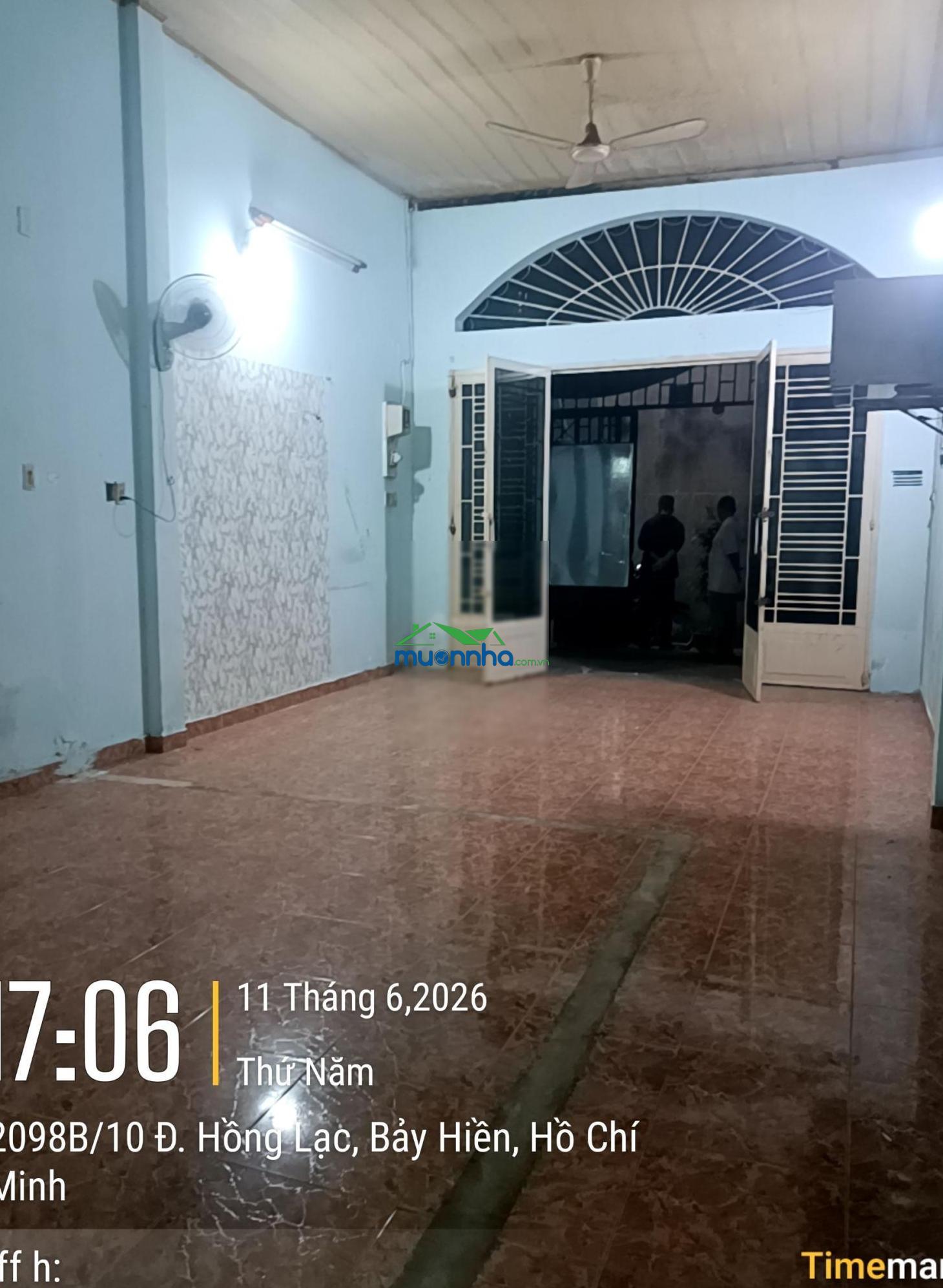Ni sư huỳnh liên, phường 10, tân bình. dt 4.2 nở hậu 4.5x15m. cấp 4