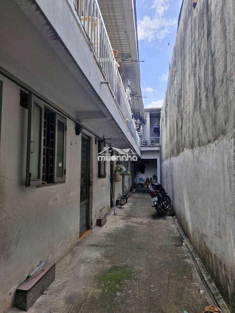 Phòng sát đh văn lang, nguyễn thái sơn, p5, có ban công giá chỉ 3tr1 