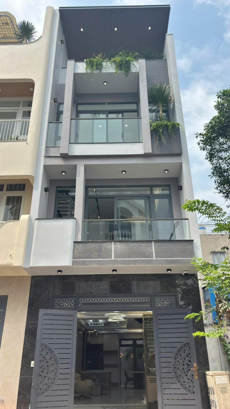 Nhà hoàn công-full nội thất hiện đại-giá tốt