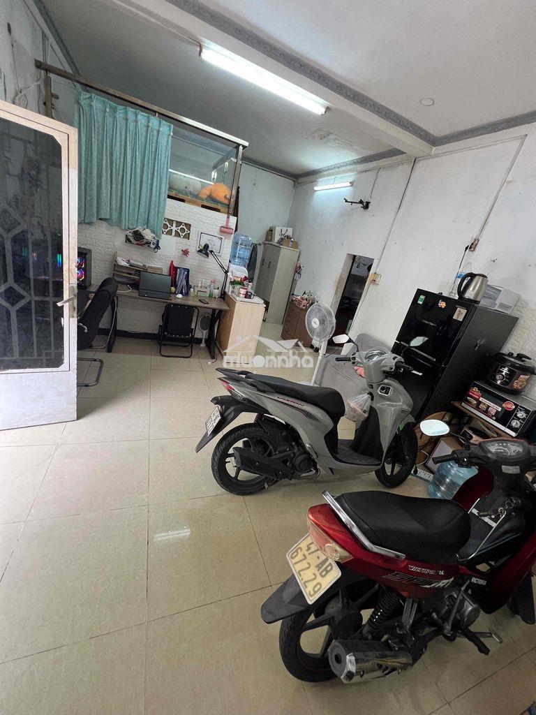 Nhà nguyên căn 5tr5 điện nước giá dân