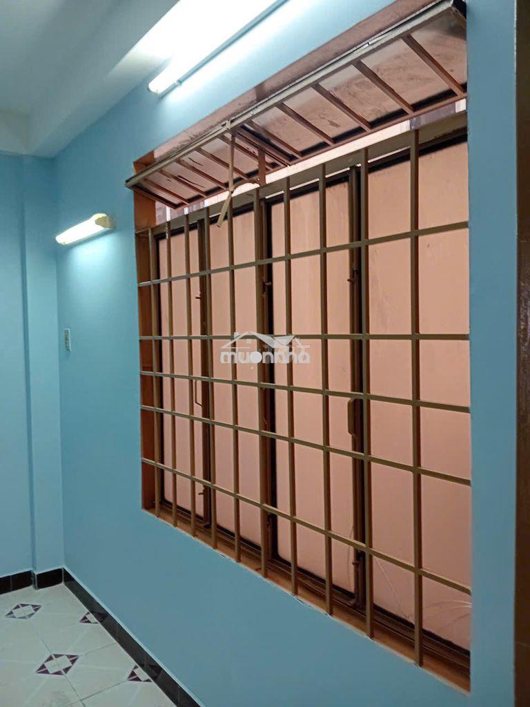 Cho thuê nguyên căn chung cư phường 03 quận 4 - 50m2 - 3