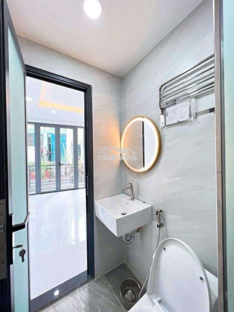 Bể kèo world cup bán nhà 40m2 sử dụng quận 3 - 4