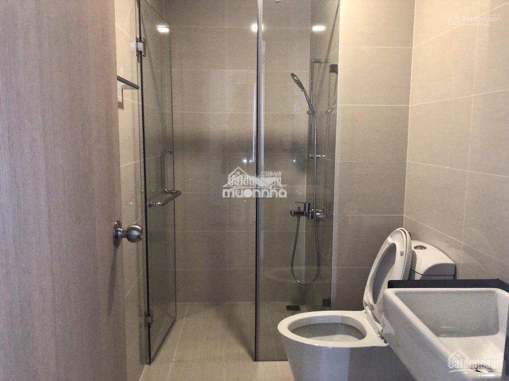 Bán căn hộ 2 phòng ngủ, lầu cao view đẹp, nội thất đẹp giá 6.8 tỷ/căn - 3