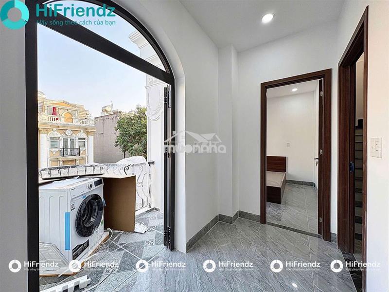 Trống sẵn căn hộ dạng 1pn, tách bếp, đầy đủ nội thất, 2 ban công