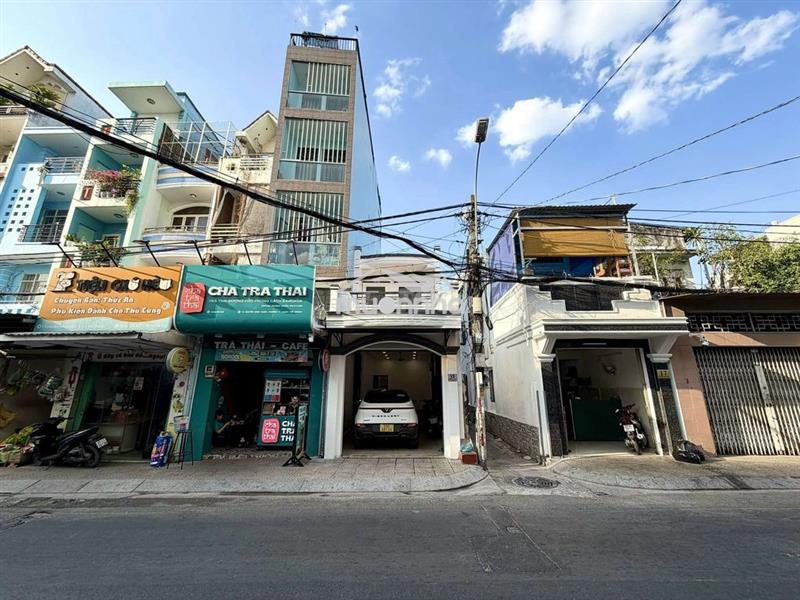 Căn góc 3 mặt tiền nguyễn đình chiểu có cửa sau