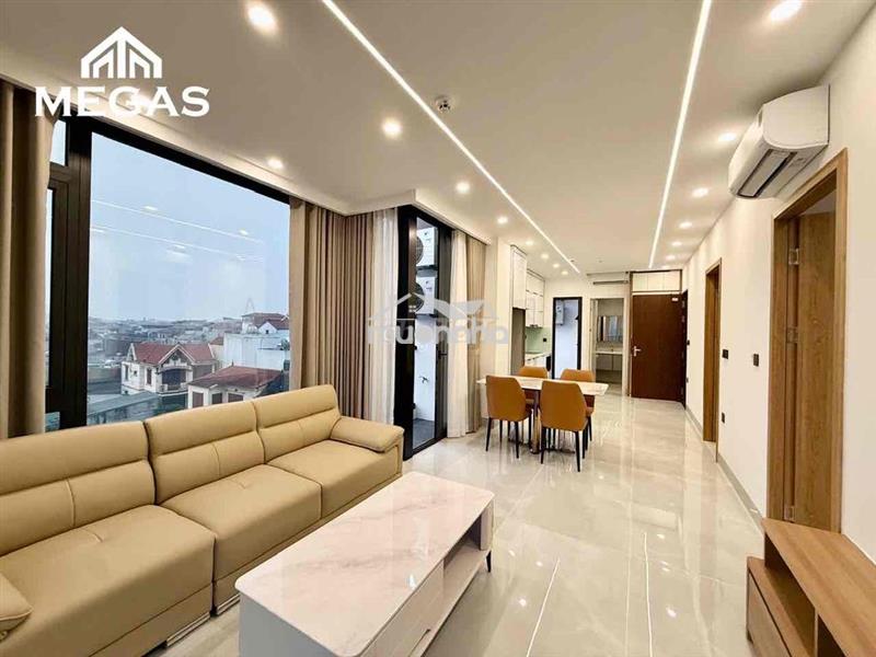 Cho thuê nhà ở và làm văn phòng gần lotte mall tây hồ giá hời ô tô đỗ