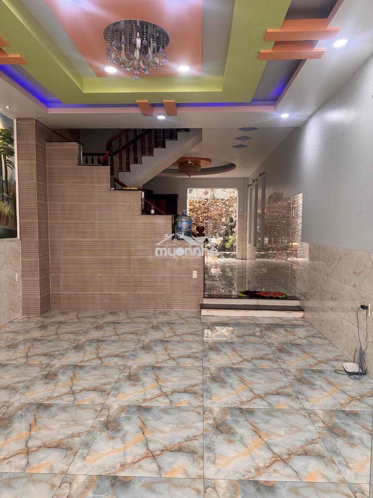 Cho thuê nhà dt 5x 20 3 lầu giá 15tr đường 3122 phạm thế hiển p.7 q.8