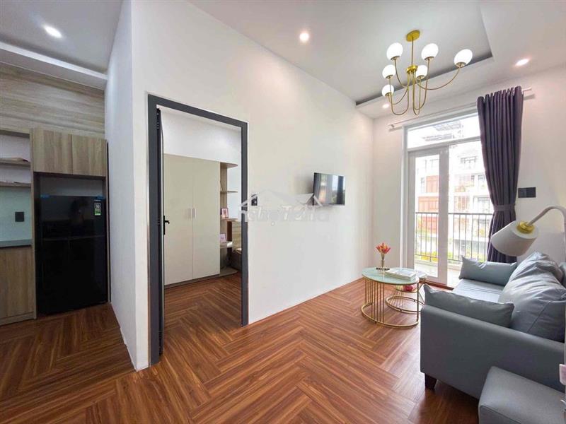 1pn ban công 50m2 trung tâm quận 1, nội thất cao cấp, nhà mới 100%