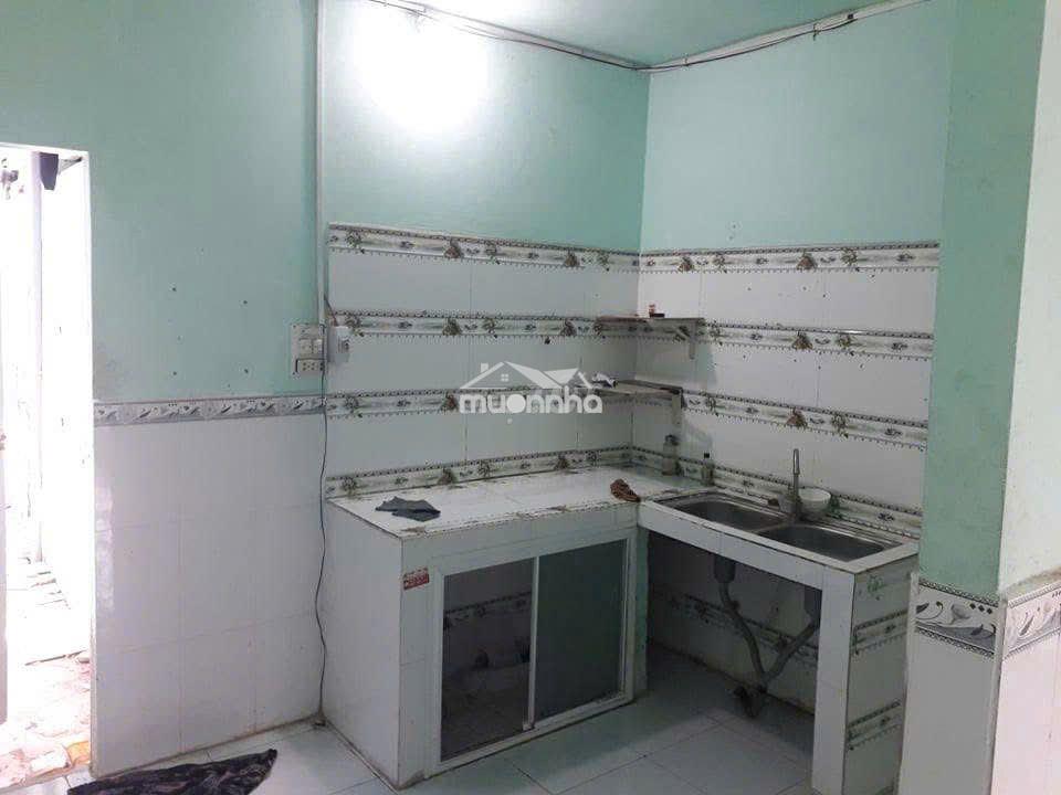 Bán nhà có dãy trọ phía sau đang cho thuê dt 137m2 - 3
