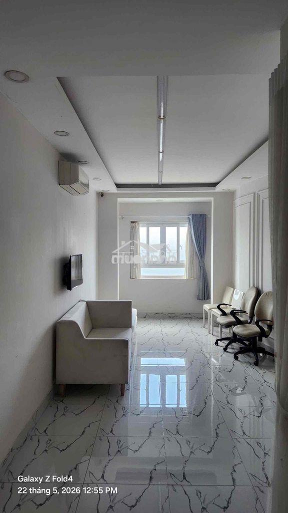 Cho thuê văn phòng 30m2 mặt tiền phú nhuận