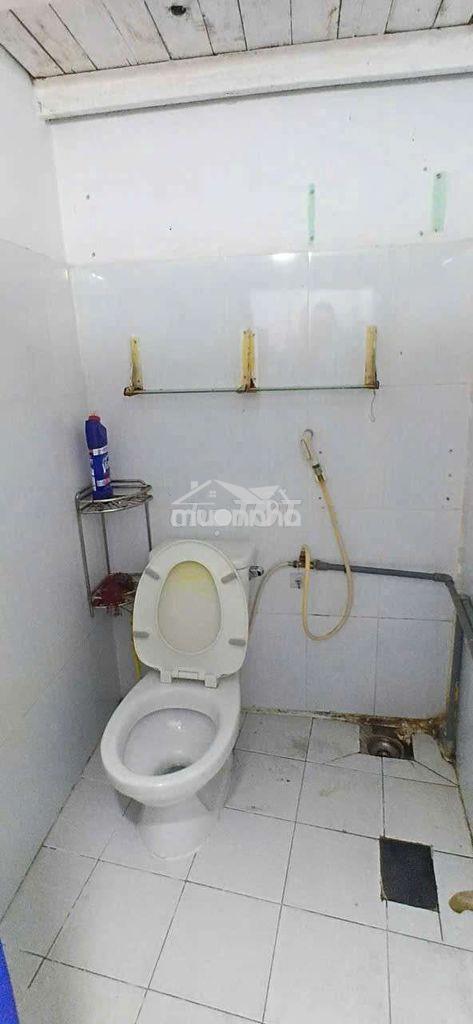 Nhà riêng, 1 lầu. 3x9, có ban công, sân xe, gần đh văn lang - 3