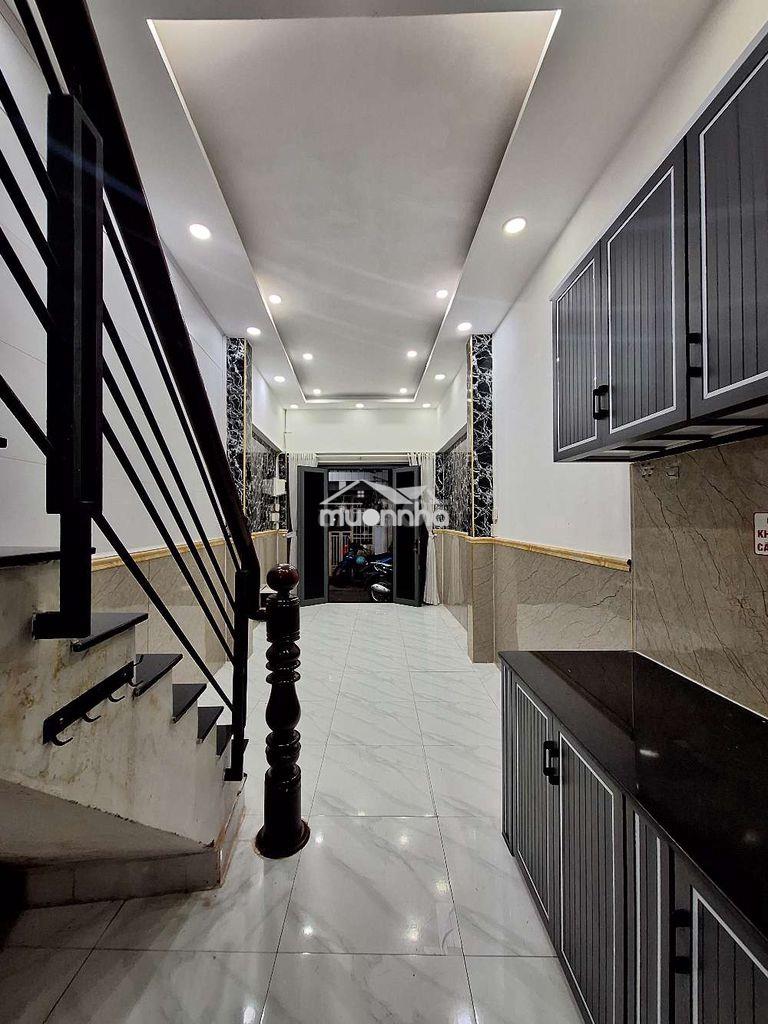 🏠🏠 Cho thuê nhà đường trần bình trọng, p1, q5
💢 dt 3mx10m - 4