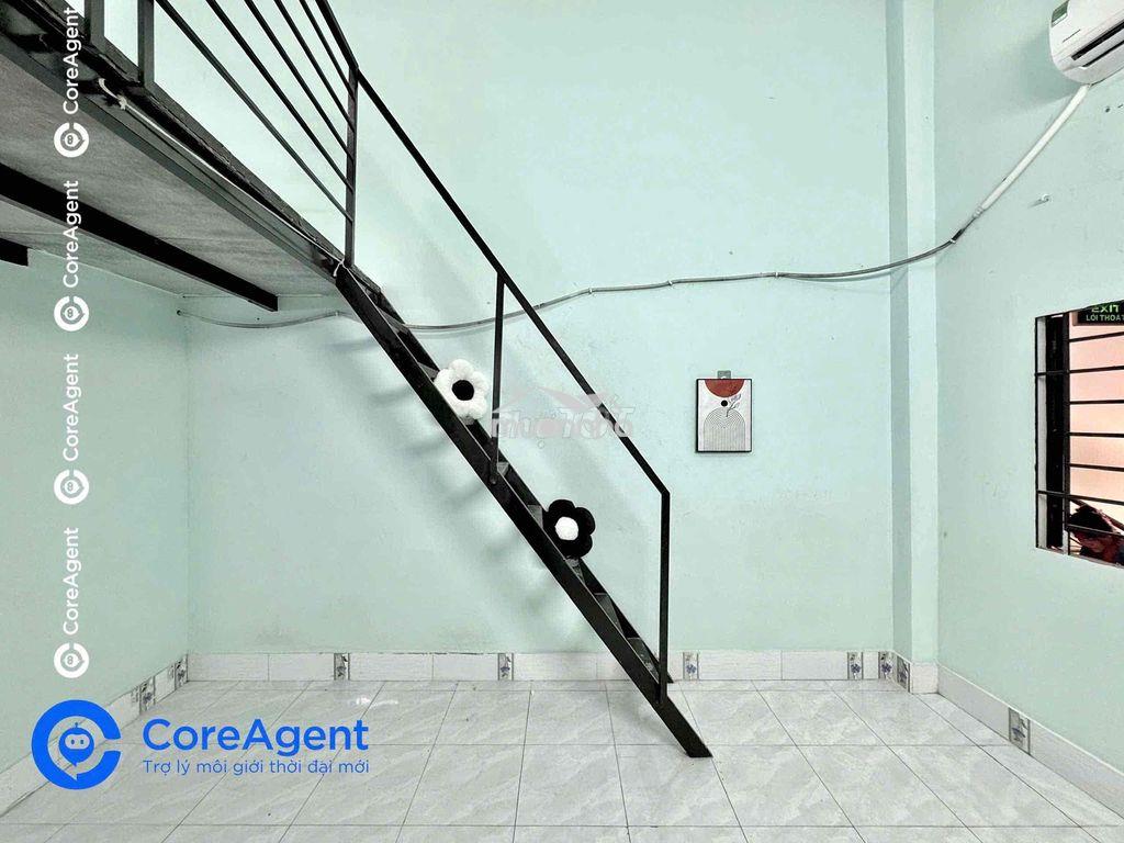 Phòng trệt gác cao nhận xe điện gần đầm sen - 4
