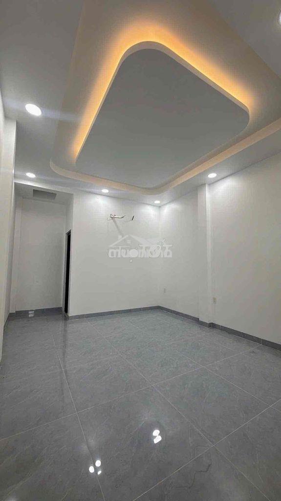 Nhỉnh 6tỷ - gần d2 - 2 tầng 61m2 - cách xe hơi 2 căn - 3