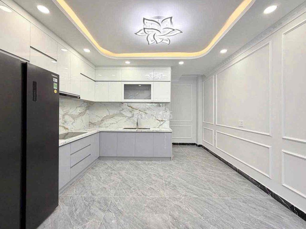 Nguyễn thị huỳnh phú nhuận • 5 tầng • hẻm xe hơi • 50m2 - 11,9 tỷ tl - 3