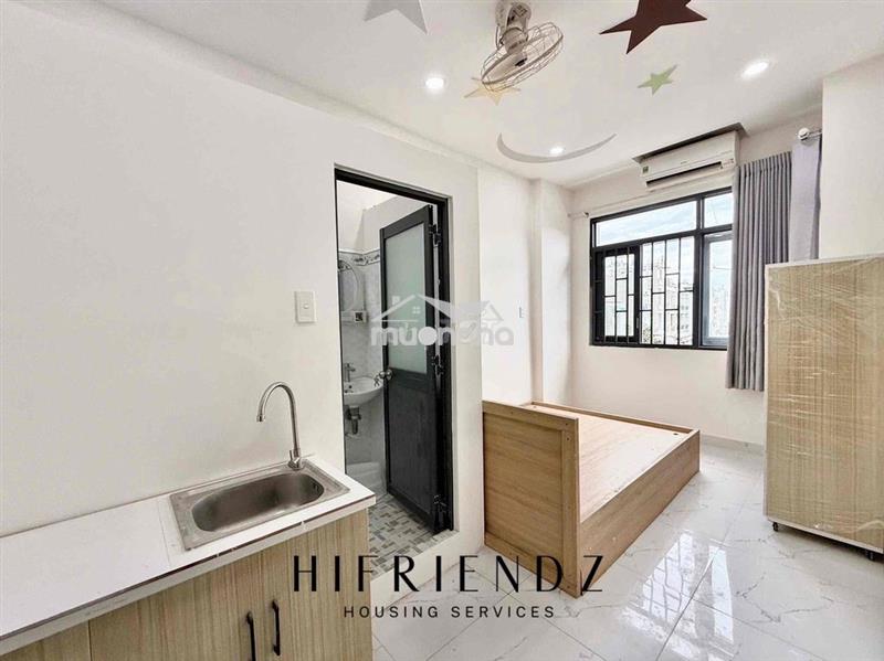 Studio cửa sổ trời ban công full nội thất free xe - gần đại học mở