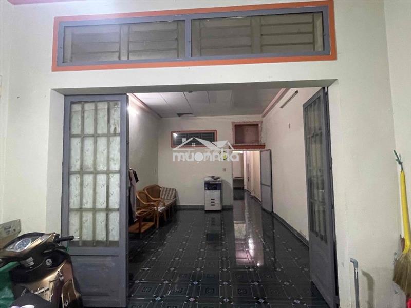 Cho thuê khu phía sau nhà nguyên căn mặt tiền đường nguyển văn tạo