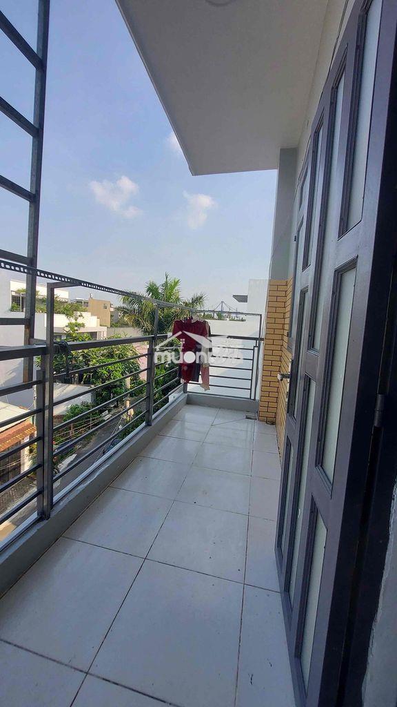 Phòng ban công !! có máy giặt !! - 3