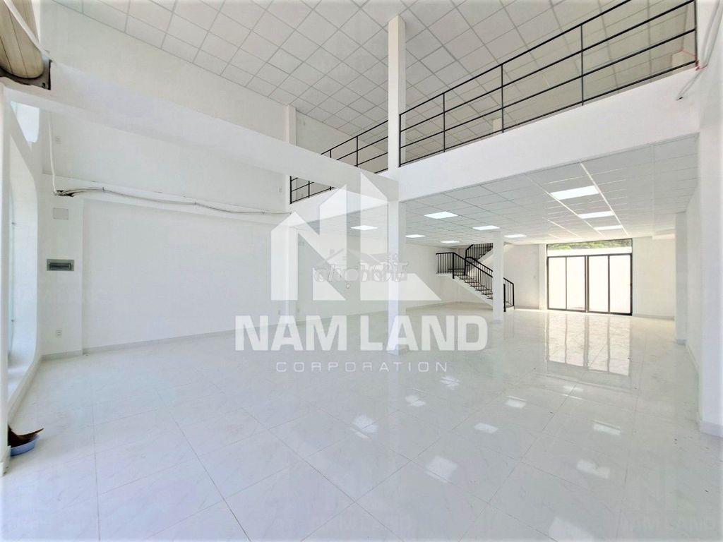 Cho thuê sàn văn phòng trống,trệt 4 lầu,200m2,góc 2 mặt tiền,giá 40tr - 2