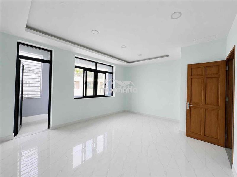 Cho thuê nhà đường đặng thuỳ trâm, p13, bt. dt 5,5x14m. giá 22tr/tháng
