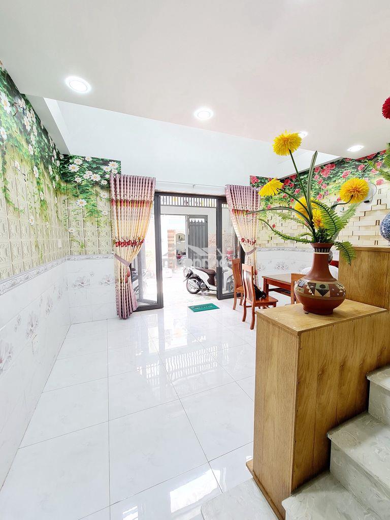 Nhà hẻm 3 gác nguyễn chí thanh, quận 5, 3.6x15, trệt 2 lầu, 16tr/th