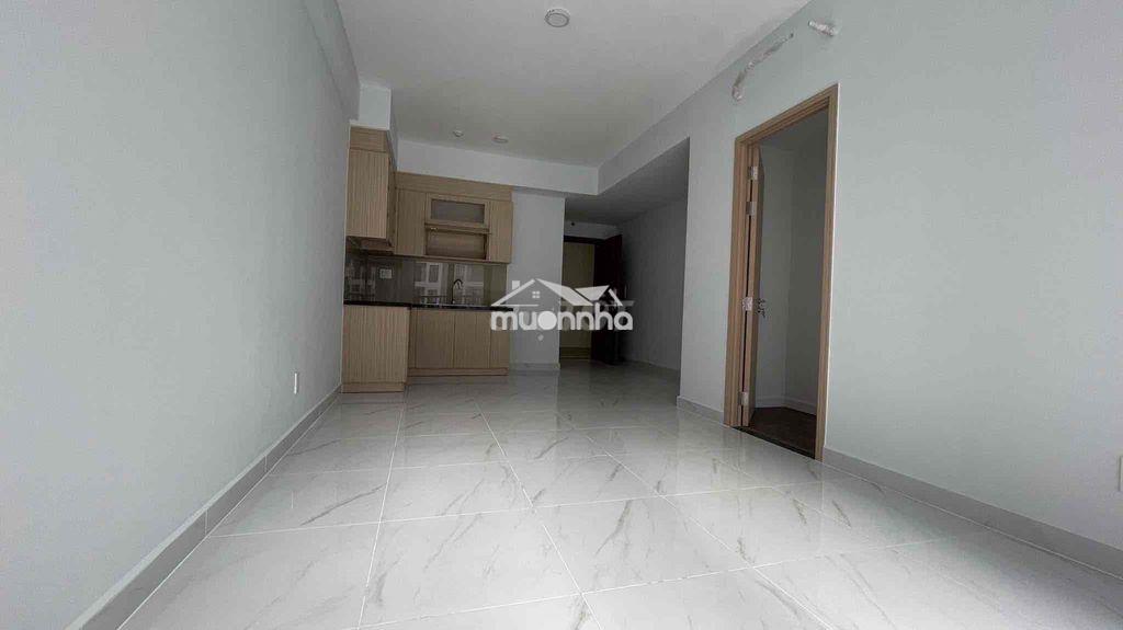 Chính chủ cần bán căn hồ bơi lầu 8- hàng đẹp - 4