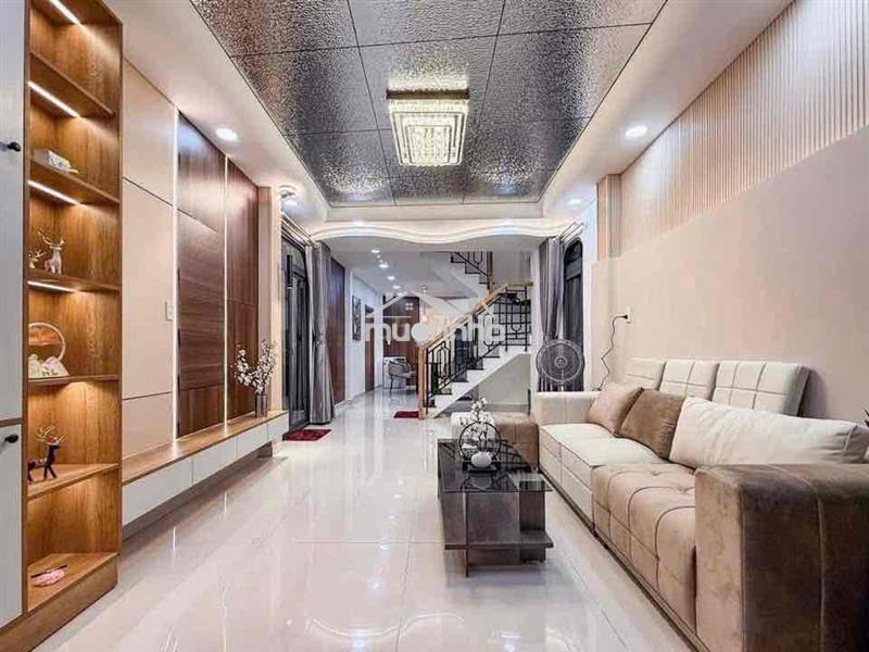 Nhà đẹp 60m2-2 tầng-4pn-full nội thất-giáp q1
