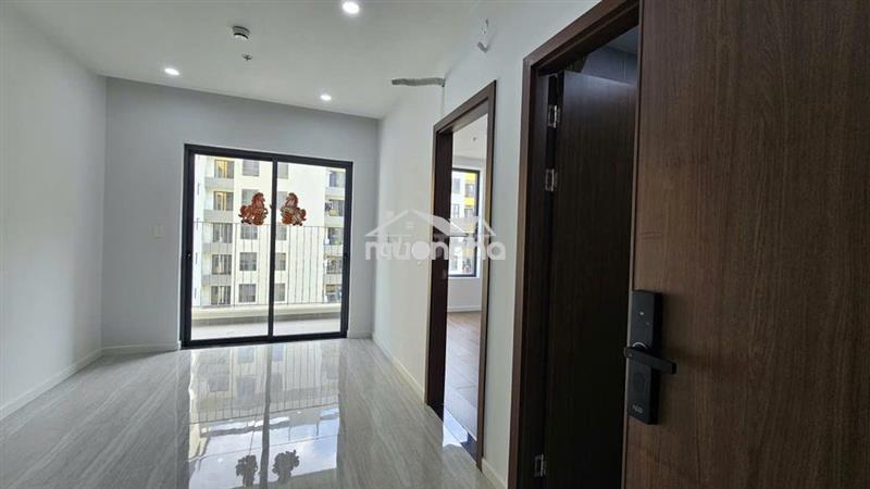 Gần bxe miền đông mới 2pn2wc view thành phố không chắn