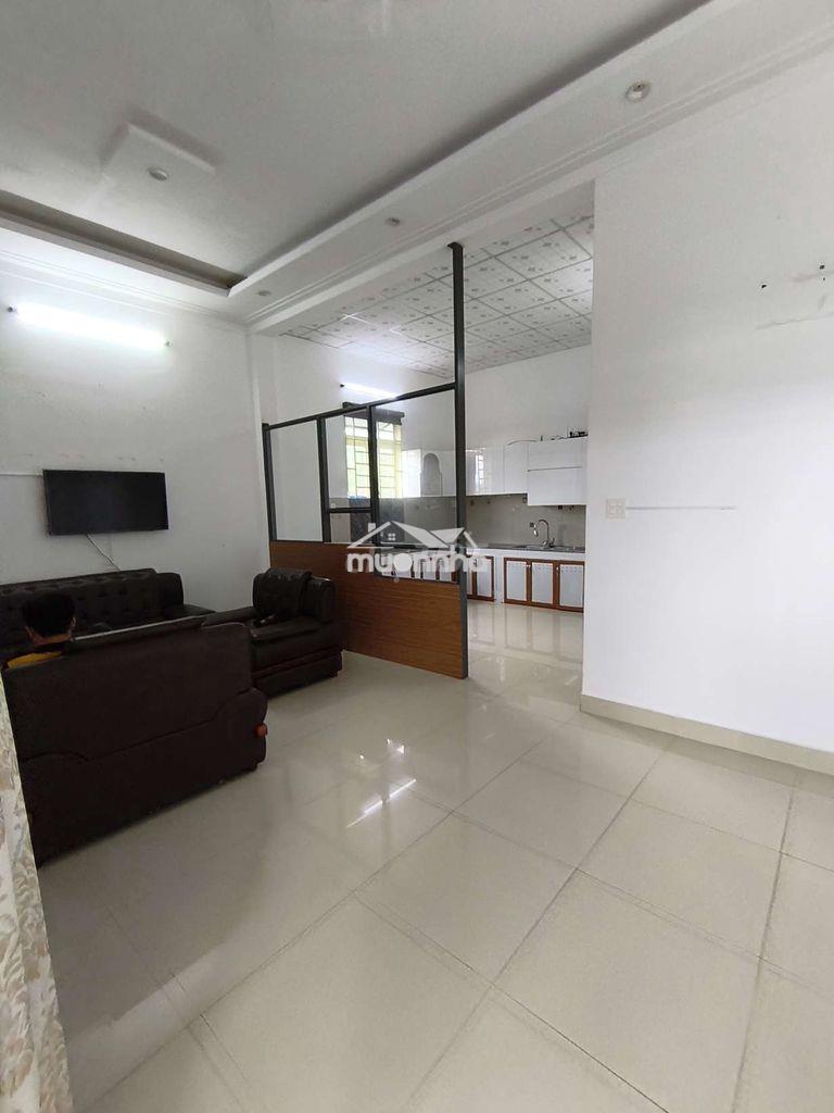 Căn biệt thự sân vườn đối diện ubnd p2  mà giá chỉ : 2 tỷ 960 triệu - 3