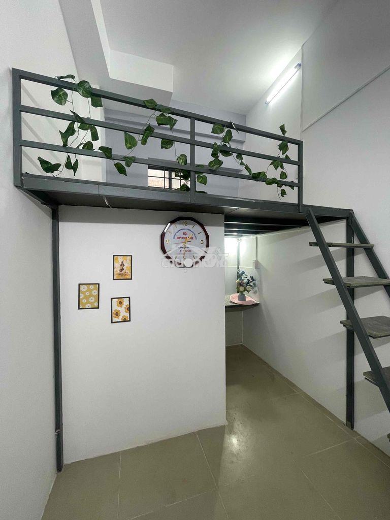 1,2 triệu/bạn/1 phòng( phòng ở 2 bạn trở lên)