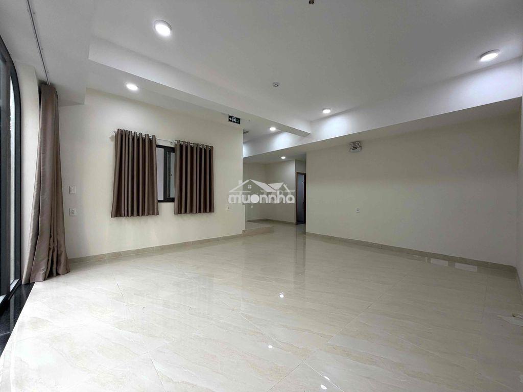 Cho thuê mặt bằng văn phòng, quận 7 - vị trí trung tâm, lề đường r - 4