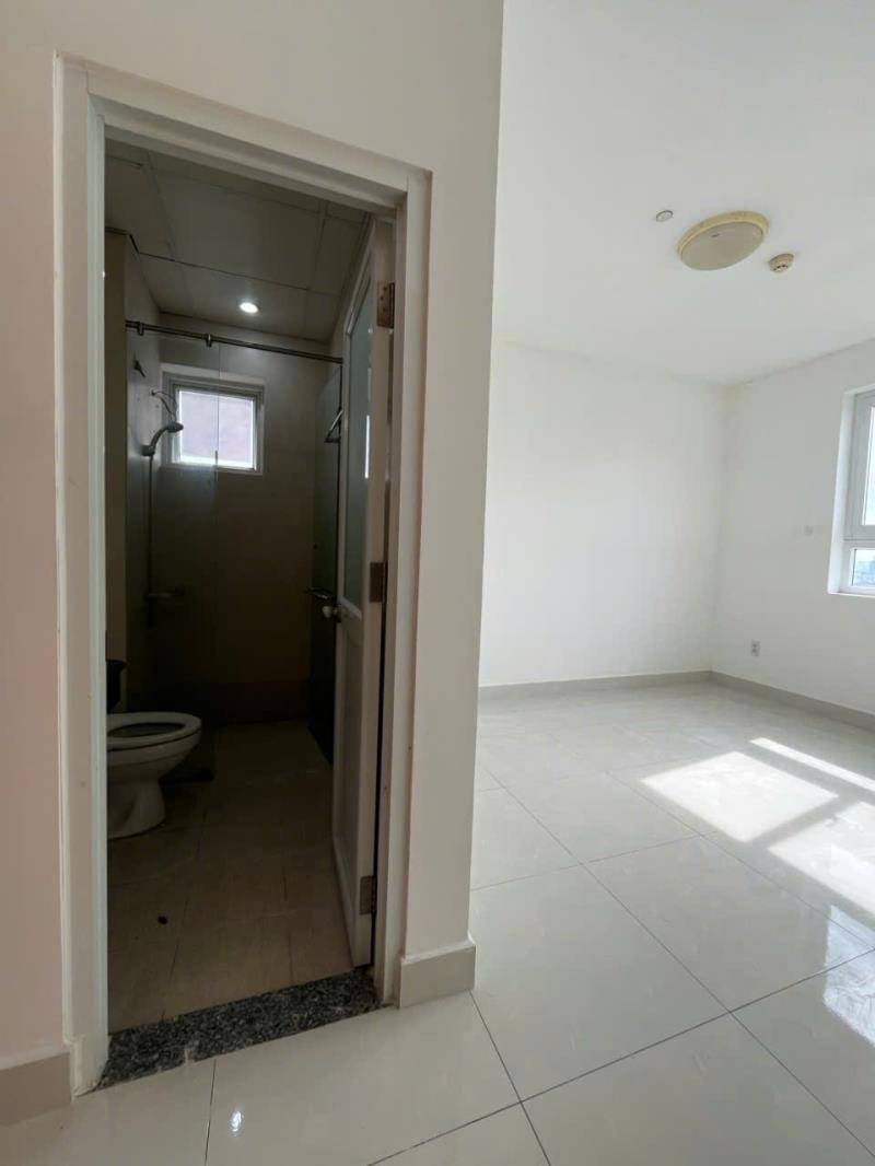 Bán chung cư tara quận 8 dt: 71.25m2 2pn 2wc giá 4.050 tỷ - 2
