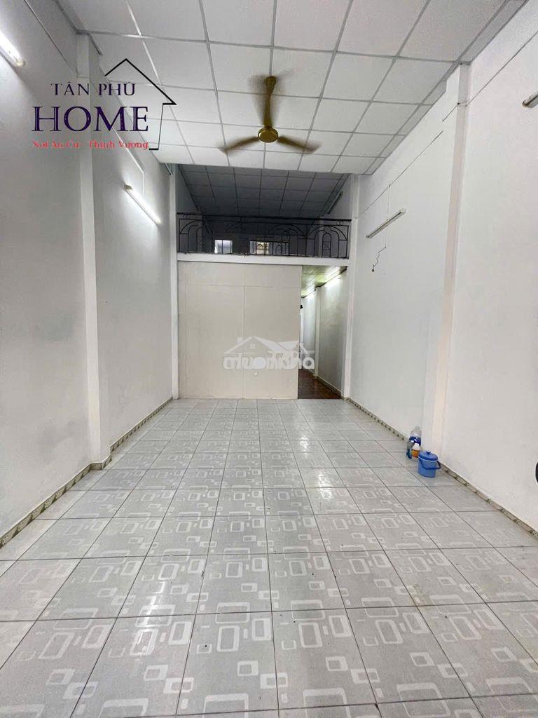 Hẻm 4m gò dầu, cấp 4 lửng, 4 x 18m, 2 phòng ngủ, 1 wc - 2