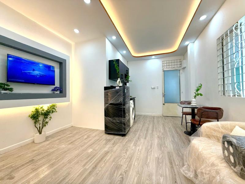 Vibe chill 2pn ban công mới 100% - siêu đẹp - ngay chợ phạm văn hai - tân bình - 3