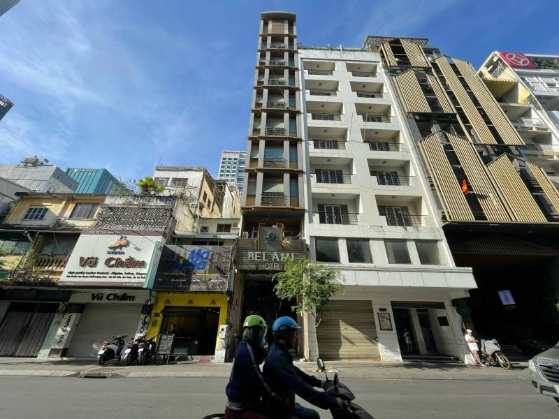 Cần bán khách sạn mt hai bà trưng p.bến nghé , q1. dt: 4.1x30m, hầm 9 tầng
