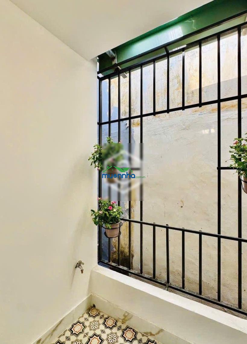 Nhà ngang mà rộng thì sang! ngay khu vip nguyễn đình chính (4x10) cn40m² full nội thất, chỉ 6.95t - 4