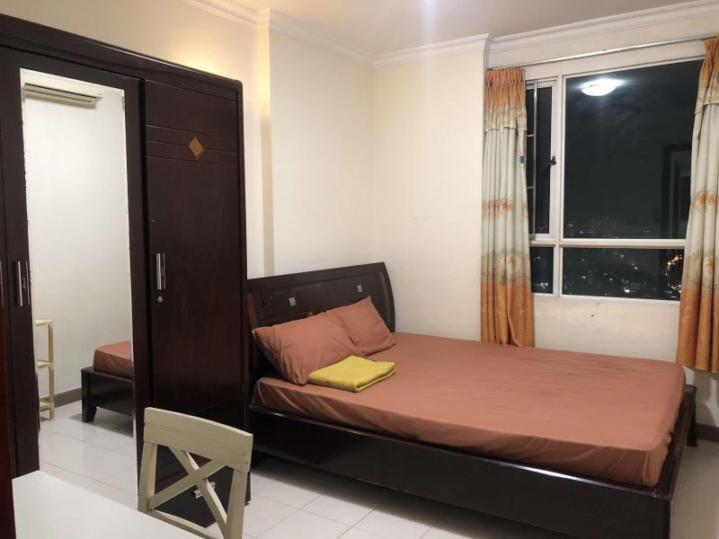 Cần cho thuê gcăn hộ phúc thịnh quận 5, dt : 74 m2, 2pn, 1wc, giá : 10 tr/th, - 3