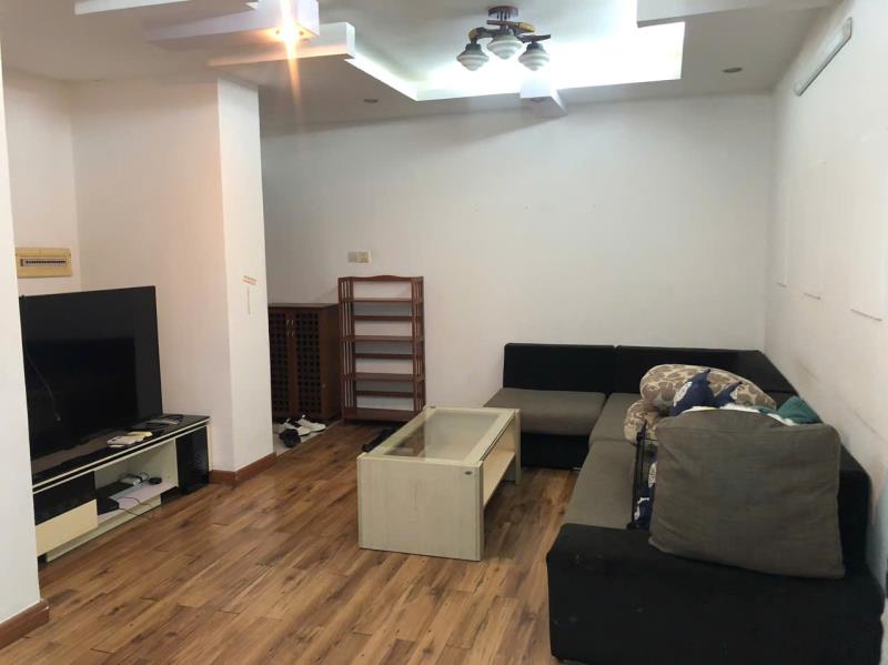 Cần cho thuê căn hộ central garden quận 1, dt : 81 m2, 2pn, giá : 12 tr/th,