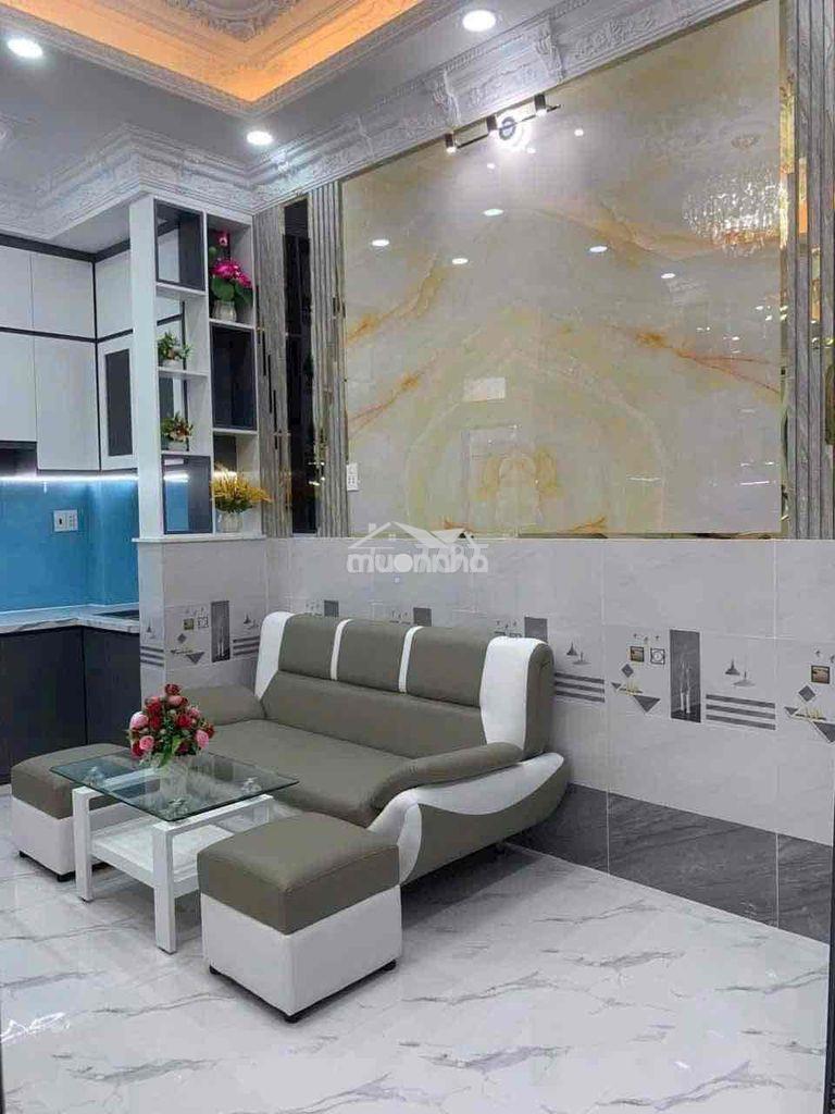 Cho thuê nhà nguyên căn hẻm 1806 huỳnh tấn phát giá 6tr 2 pn 2 wc