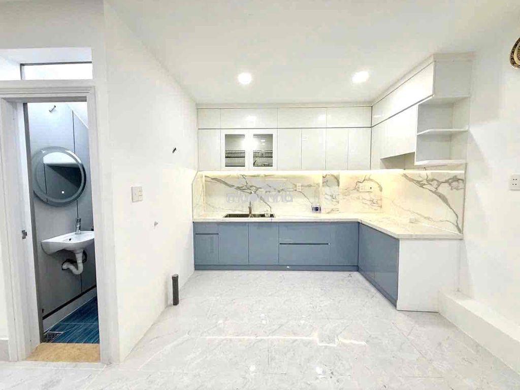 Quận 3 • 42m2 • lê văn sỹ gần ngay hẻm xe hơi • 3 tầng - giá 8.5 tỷ - 4