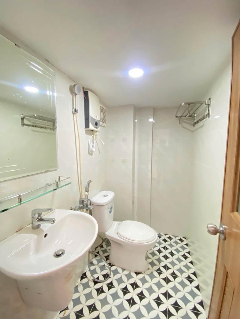 Cho thuê căn hộ ban công dạng, máy giặt có gác ( duplex ) gần đh hutech,uth,hiu,uef,ftu. tân cảng - bình thạnh - 3