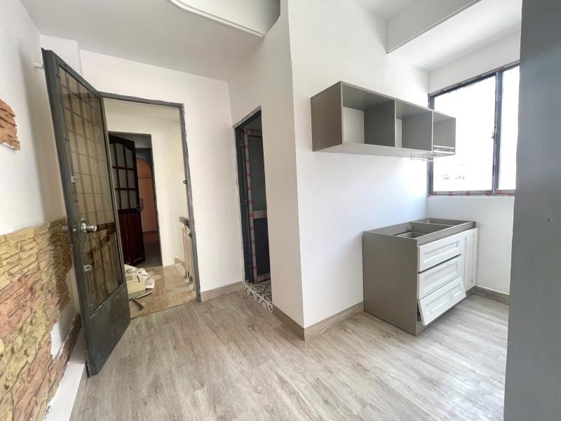 Cho thuê căn hộ 1 phòng ngủ ban công, phan đăng lưu gần ngã tư phú nhuận, quận phú nhận - 4