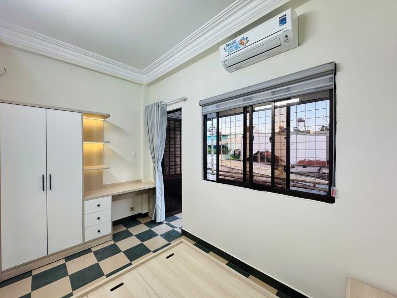 Cho thuê căn hộ 1 phòng ngủ đường hồng bàng, gần chợ bà chiểu – ban công thoáng – nhiều ánh sáng tự nhiên – gần hàng xanh & các trường đại học, tiện di chuyển trung tâm. - 3