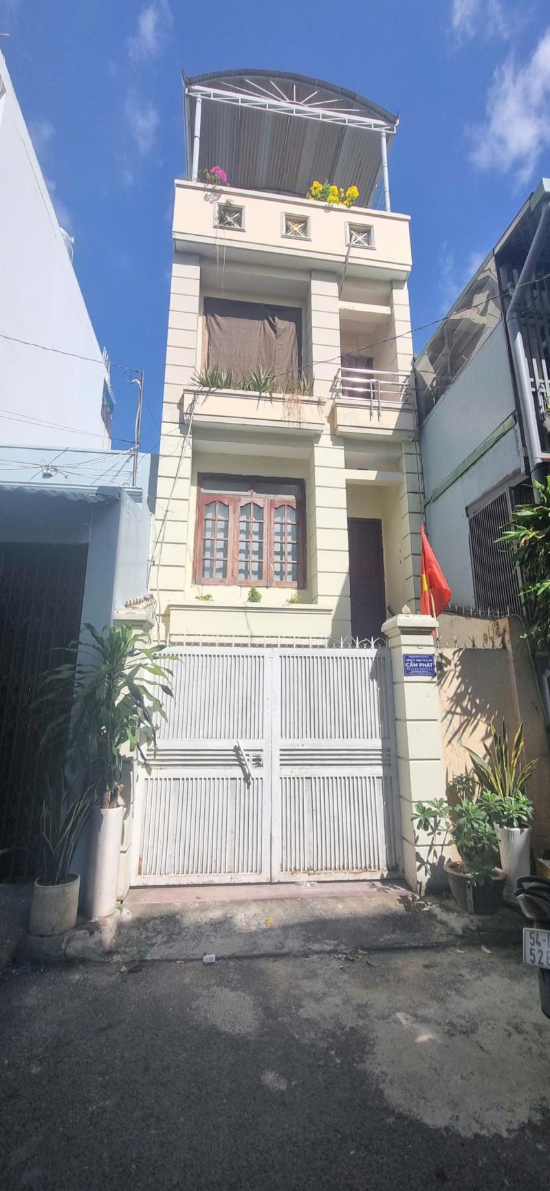 Cho thuê nhà nguyên căn - oto ngủ trong nhà. số 266/ hoàng hoa thám - ngay chân cầu vượt