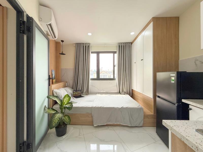 Căn hộ full nội thất cửa sổ trời tại tân bình