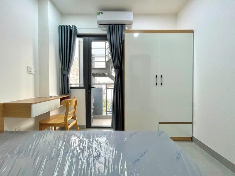 Cho thuê căn hộ 1 phòng ngủ ban công xô viết nghệ tĩnh thang máy, gần đh ngoại thương, hutech & uef gần hàng xanh quận bình thạnh - 2